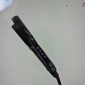 CROC Black Hair Straightener